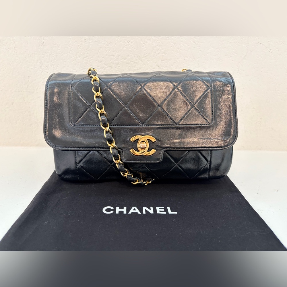 ❤️SOLD❤️ Auth CHANEL Vintage 24K Diana Classic Black Medium Single Flap Bag - Picture 13 of 17